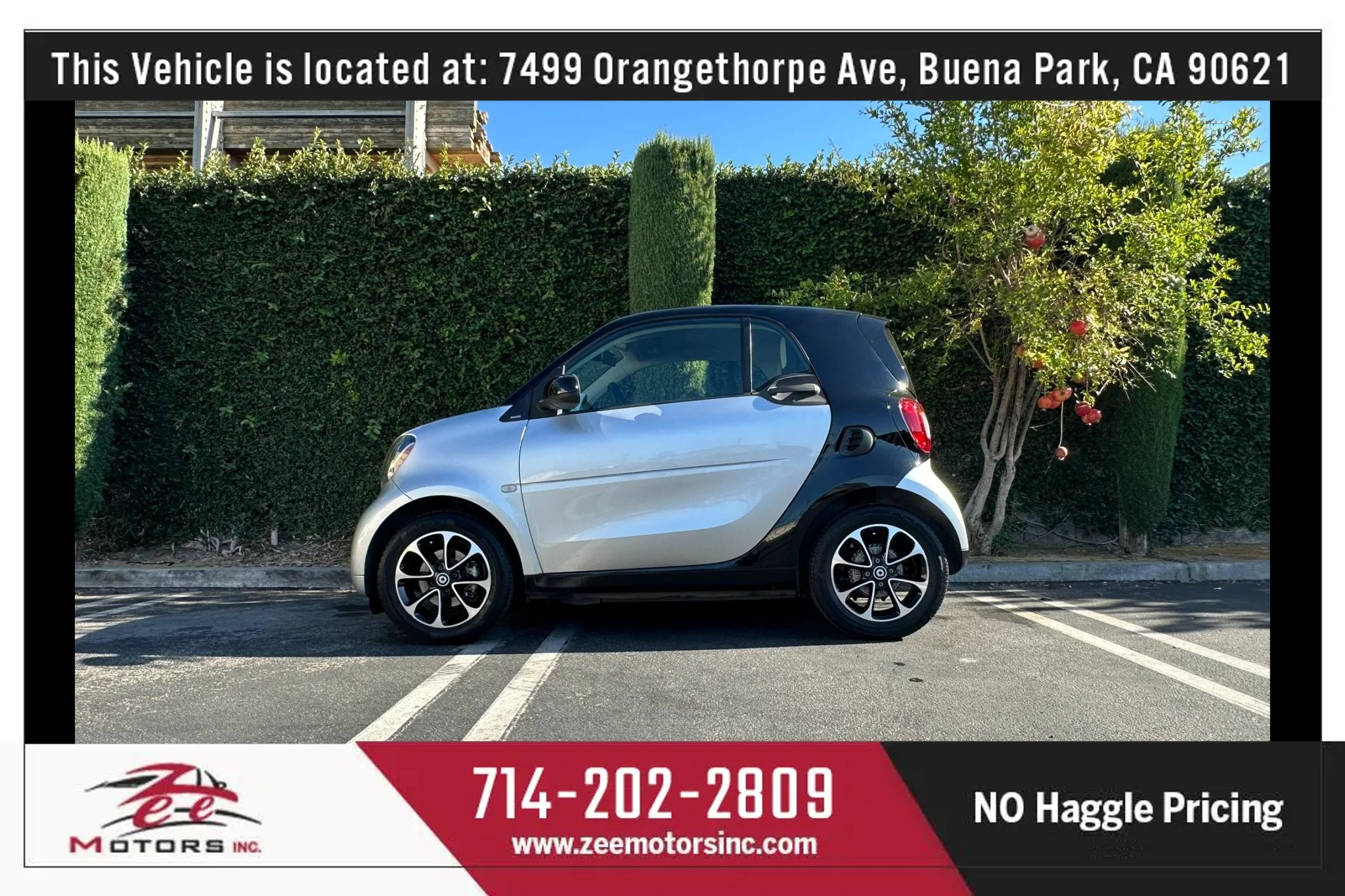 Used 2016 smart fortwo passion RWD image 11