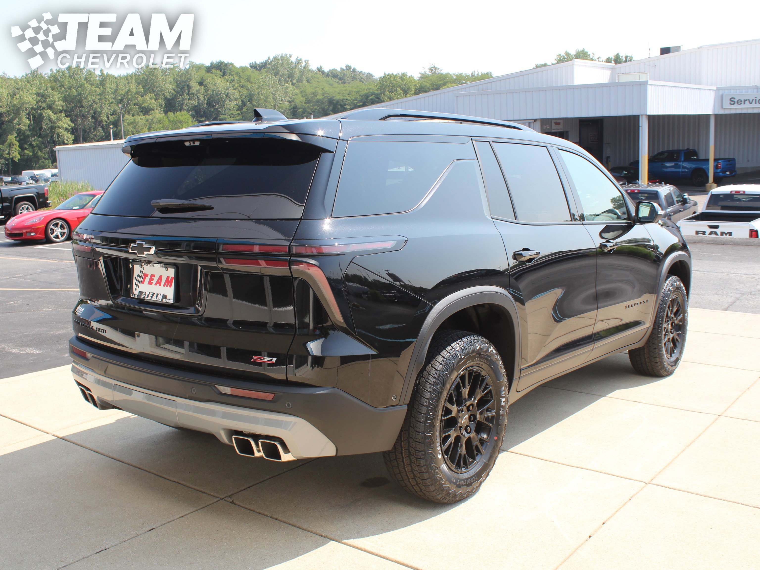 New 2026 Chevrolet Traverse Z71 w/ Enhanced Driving Package image 4