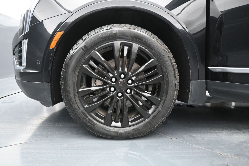 Used 2018 Cadillac XT5 Premium Luxury w/ Driver Assist Package AWD/4WD image 30