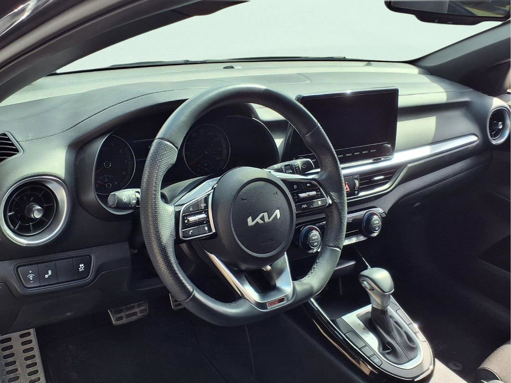 Used 2022 Kia Forte GT-Line w/ GT-Line Technology Package image 18