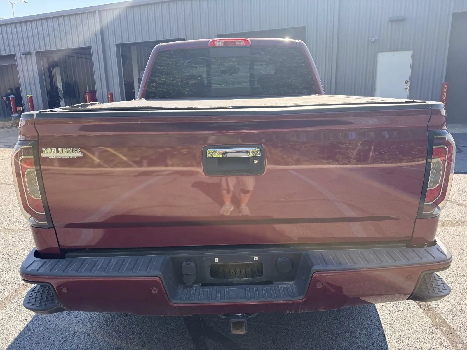 Used 2017 GMC Sierra 1500 Denali AWD/4WD image 3