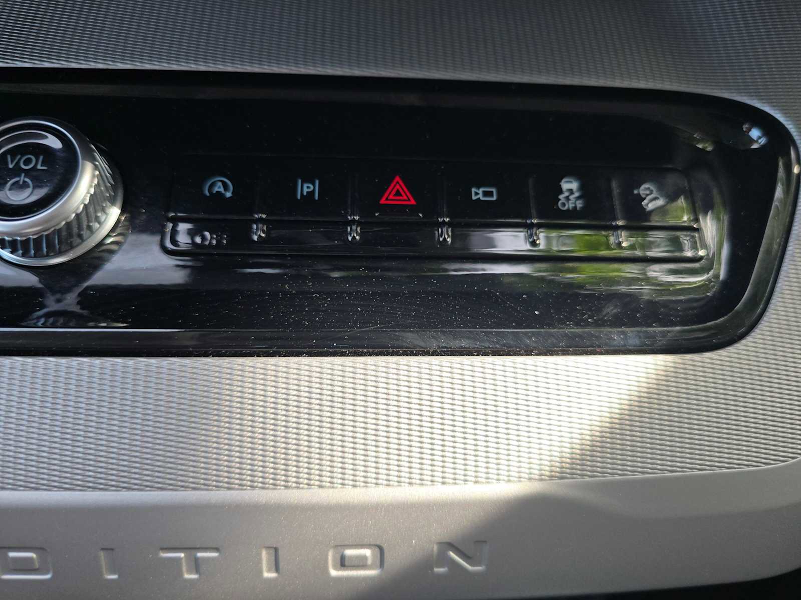 Used 2025 Ford Expedition Active AWD/4WD image 29