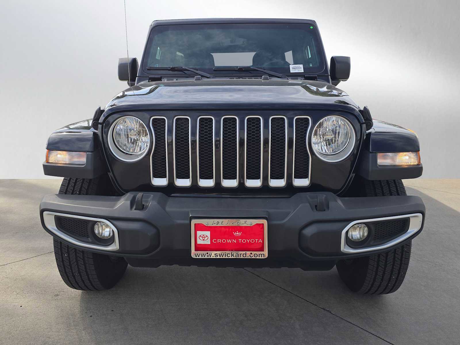 Used 2023 Jeep Wrangler Unlimited Sahara AWD/4WD image 8