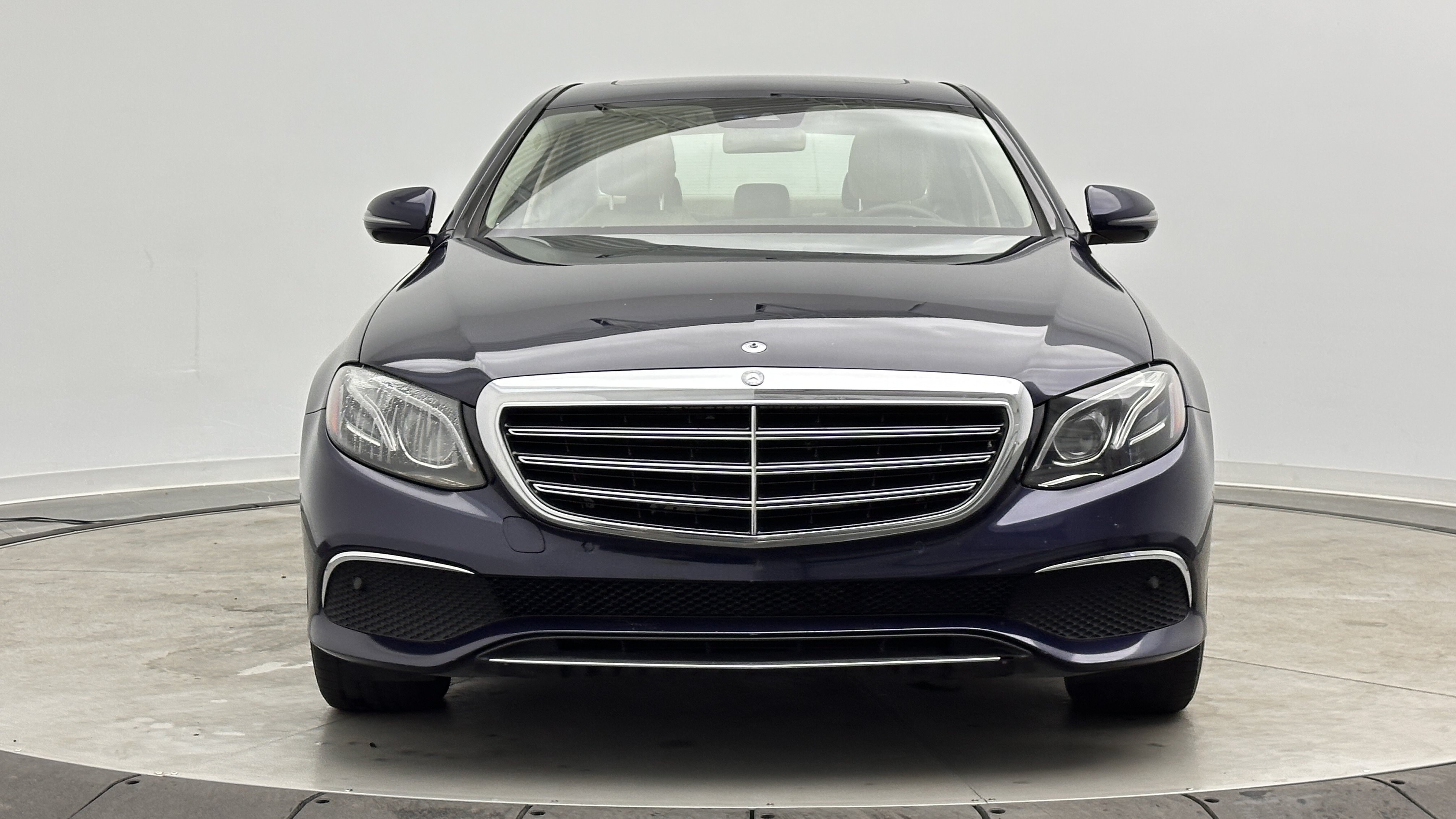 Used 2017 Mercedes-Benz E 300 image 2