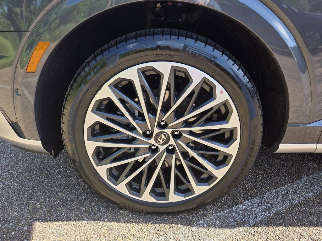 Certified 2026 Hyundai Palisade Calligraphy AWD/4WD image 31