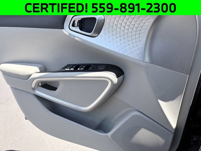 Certified 2025 Kia Soul LX w/ LX Technology Package FWD image 12