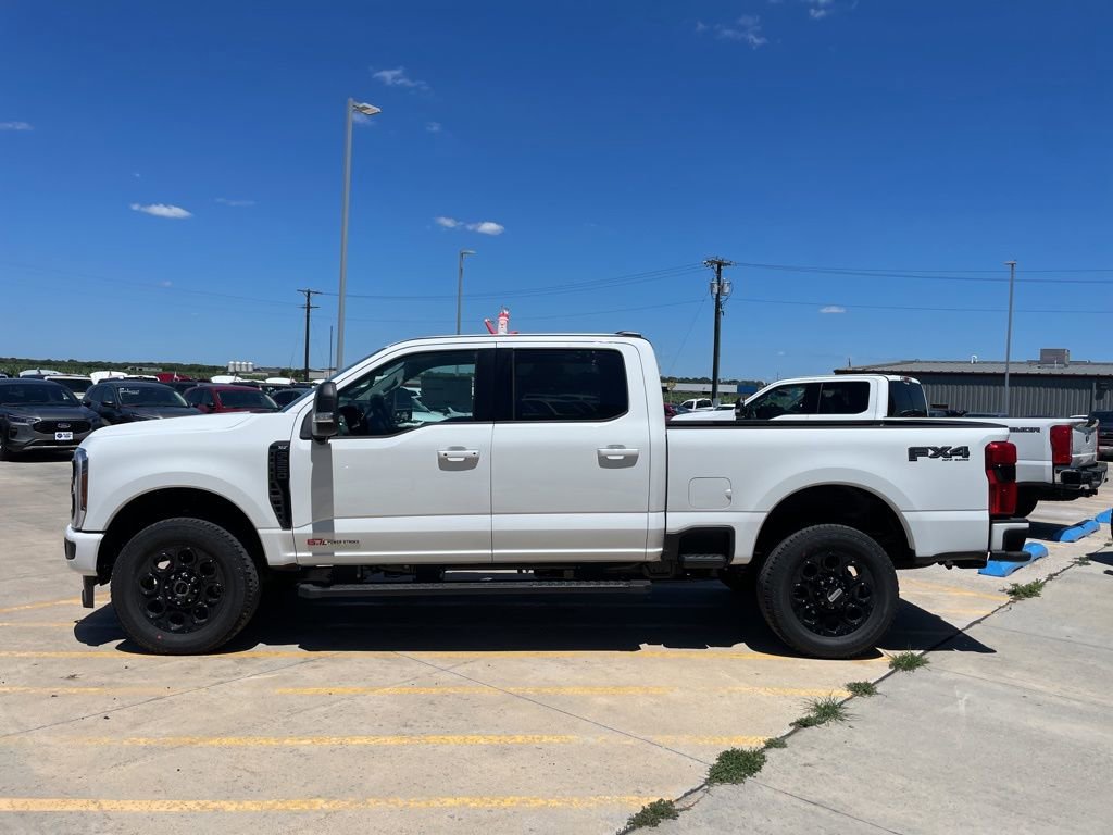 New 2025 Ford F250 XLT w/ Black Appearance Package image 4