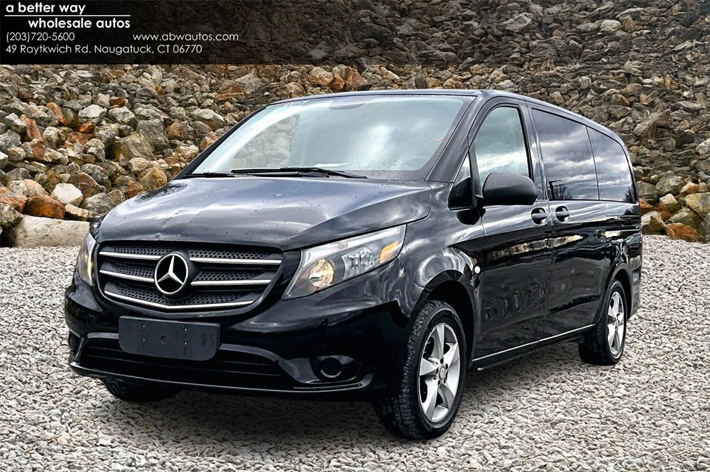 Used 2018 Mercedes-Benz Metris Passenger image 1
