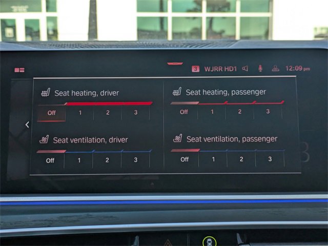 Used 2021 BMW X7 xDrive40i w/ Premium Package image 29