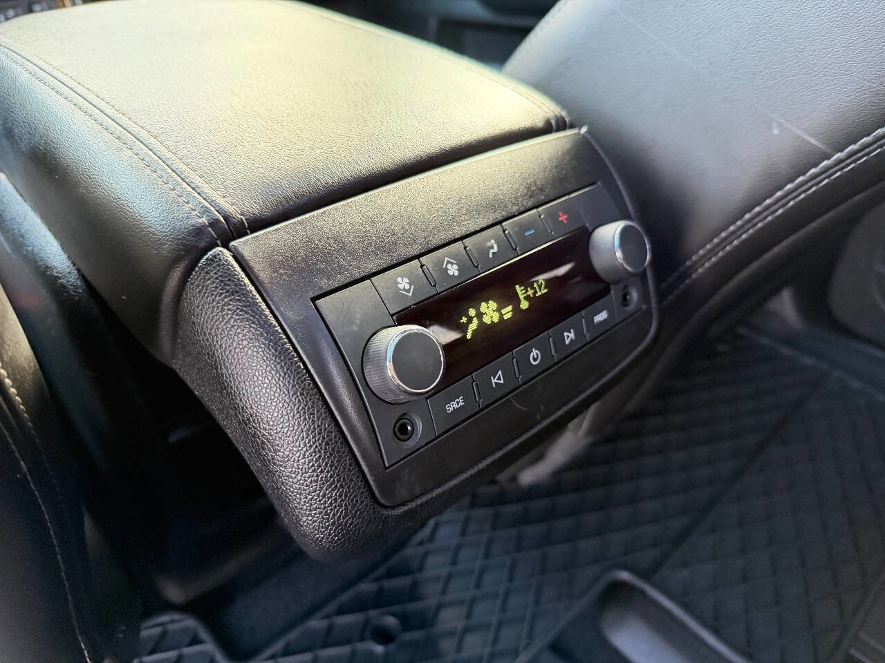 Used 2016 GMC Acadia Denali image 13