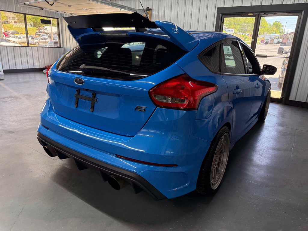 Used 2017 Ford Focus RS AWD/4WD image 17