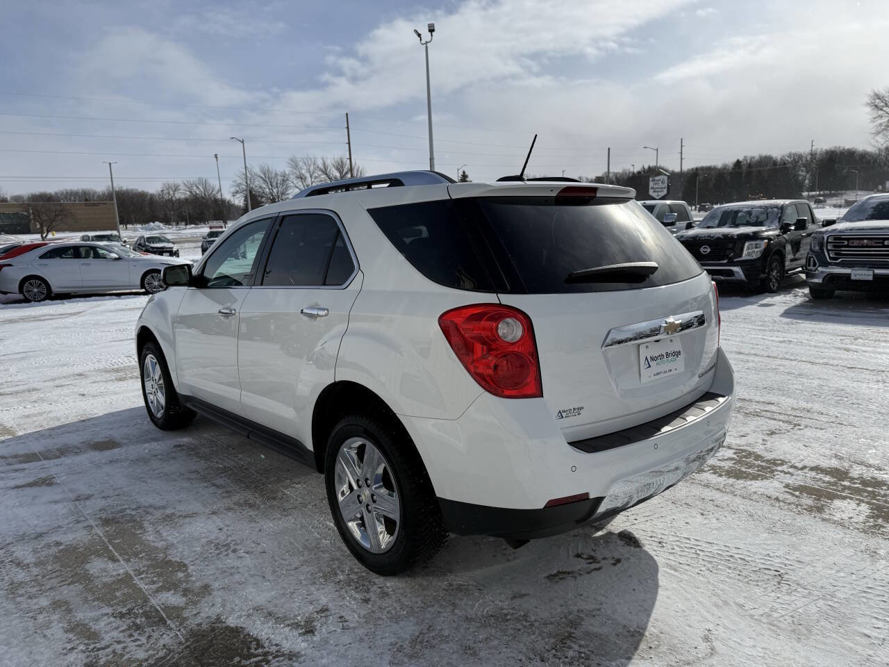 Used 2015 Chevrolet Equinox LTZ image 3