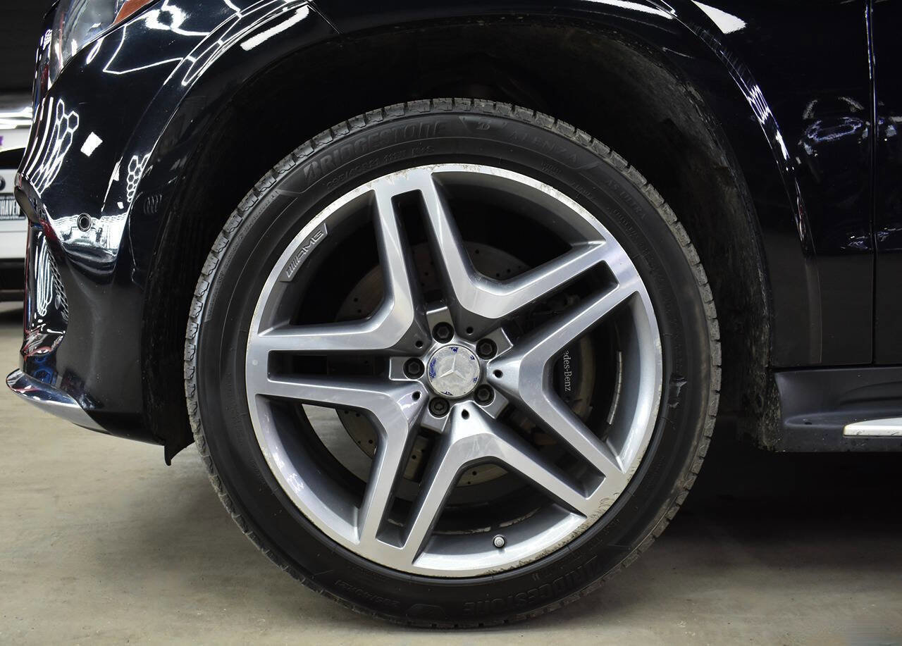 Used 2017 Mercedes-Benz GLS 550 4MATIC image 11