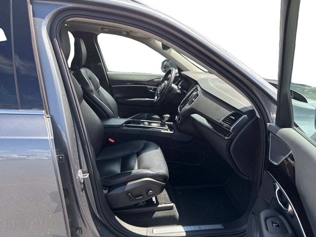 Used 2019 Volvo XC90 T6 Momentum w/ Protection Package Premier AWD/4WD image 22