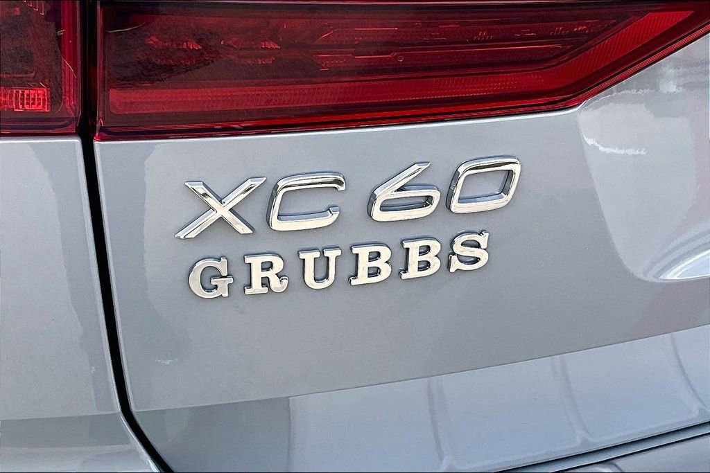 New 2026 Volvo XC60 B5 Plus AWD/4WD image 44
