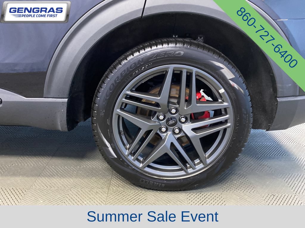 Used 2025 Ford Explorer ST-Line w/ ST-Line Street Pack AWD/4WD image 34