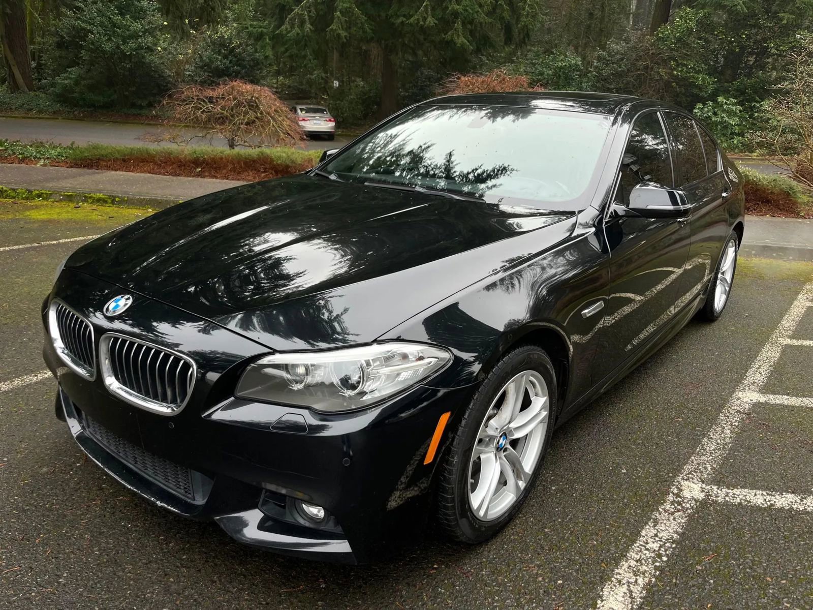 Used 2016 BMW 528i Sedan w/ M Sport image 3