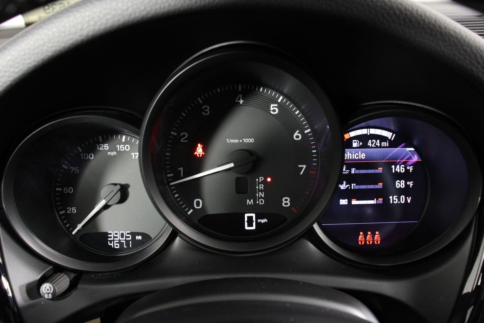 Certified 2025 Porsche Macan image 16