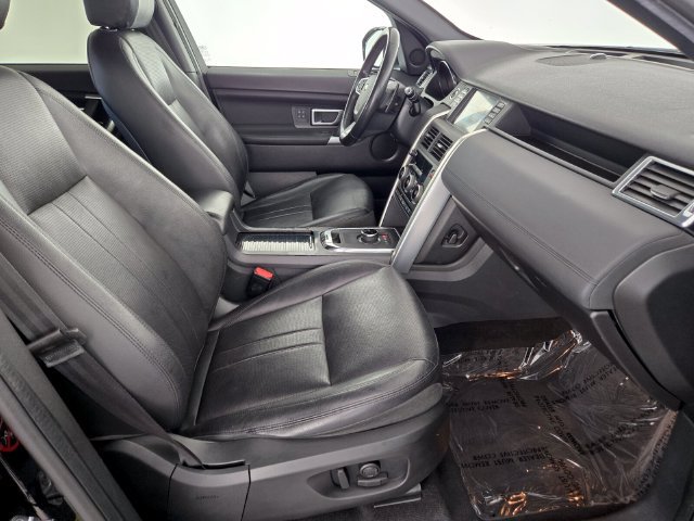 Used 2019 Land Rover Discovery Sport HSE AWD/4WD image 3