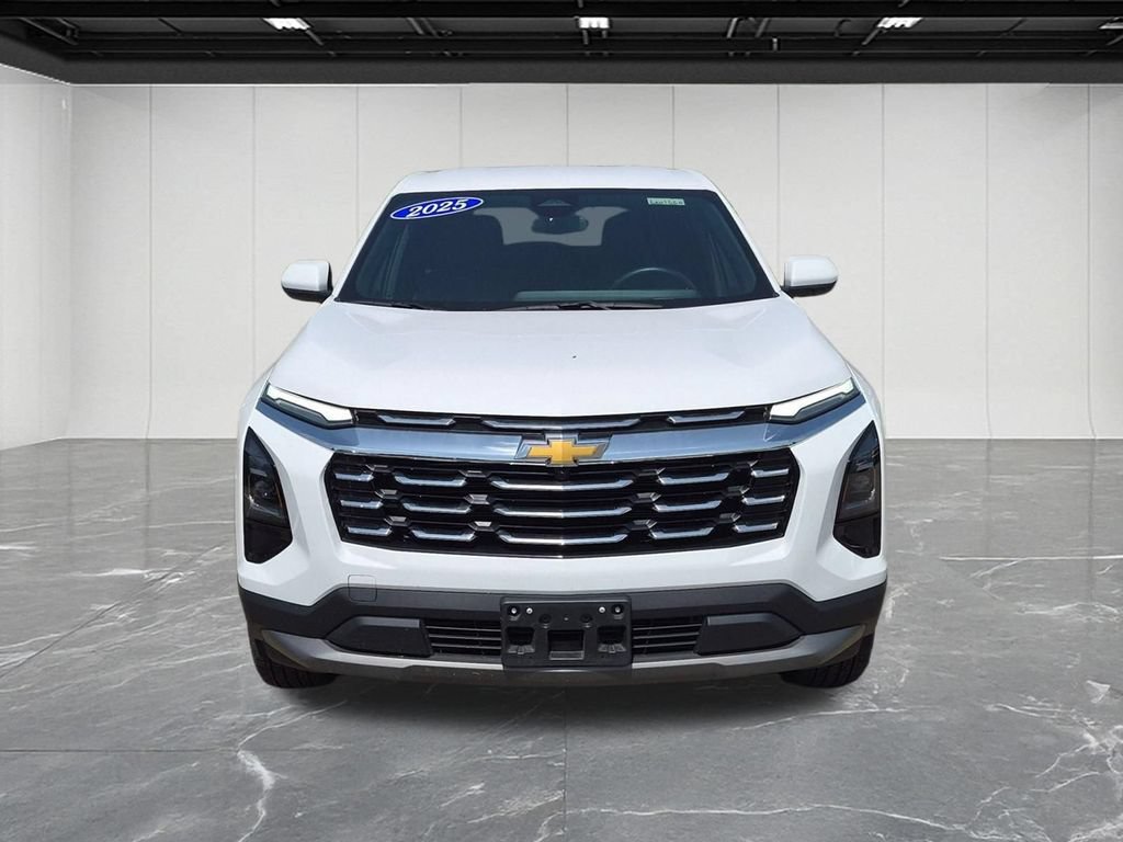 Used 2025 Chevrolet Equinox LT FWD image 8