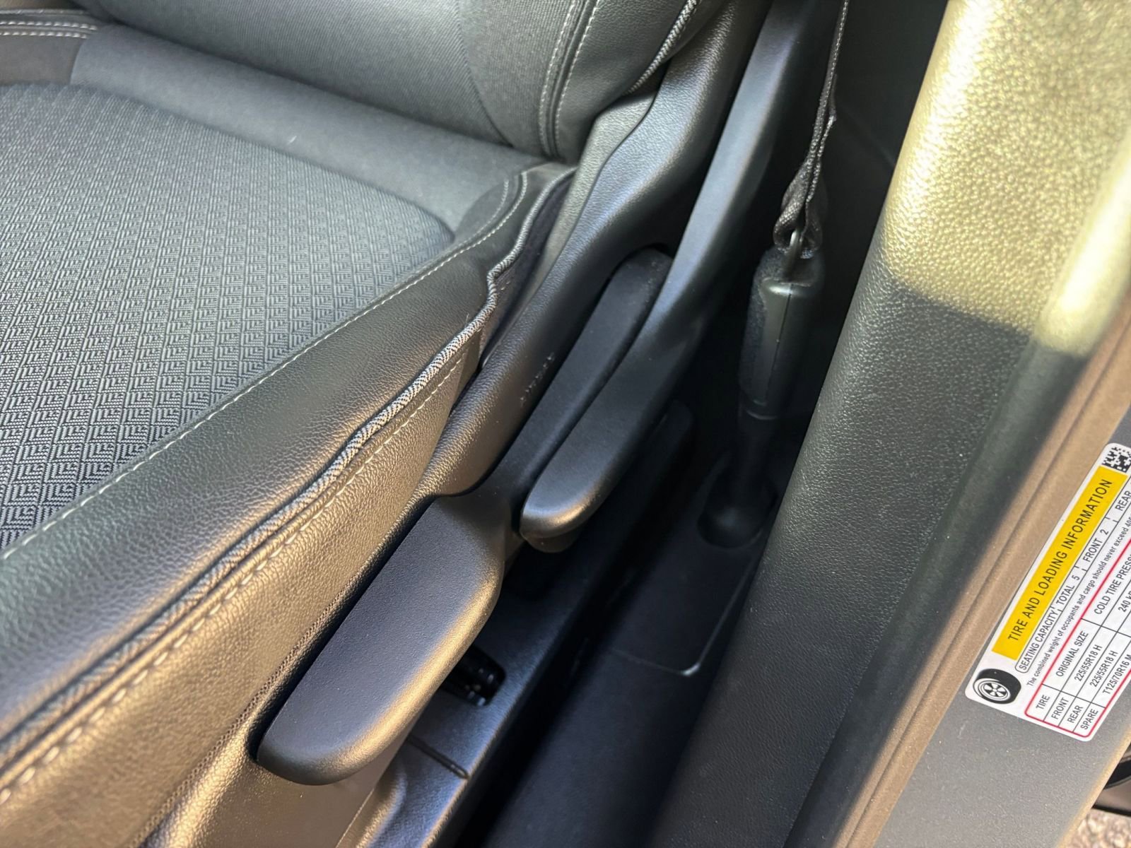 Used 2025 Buick Encore GX Preferred image 23