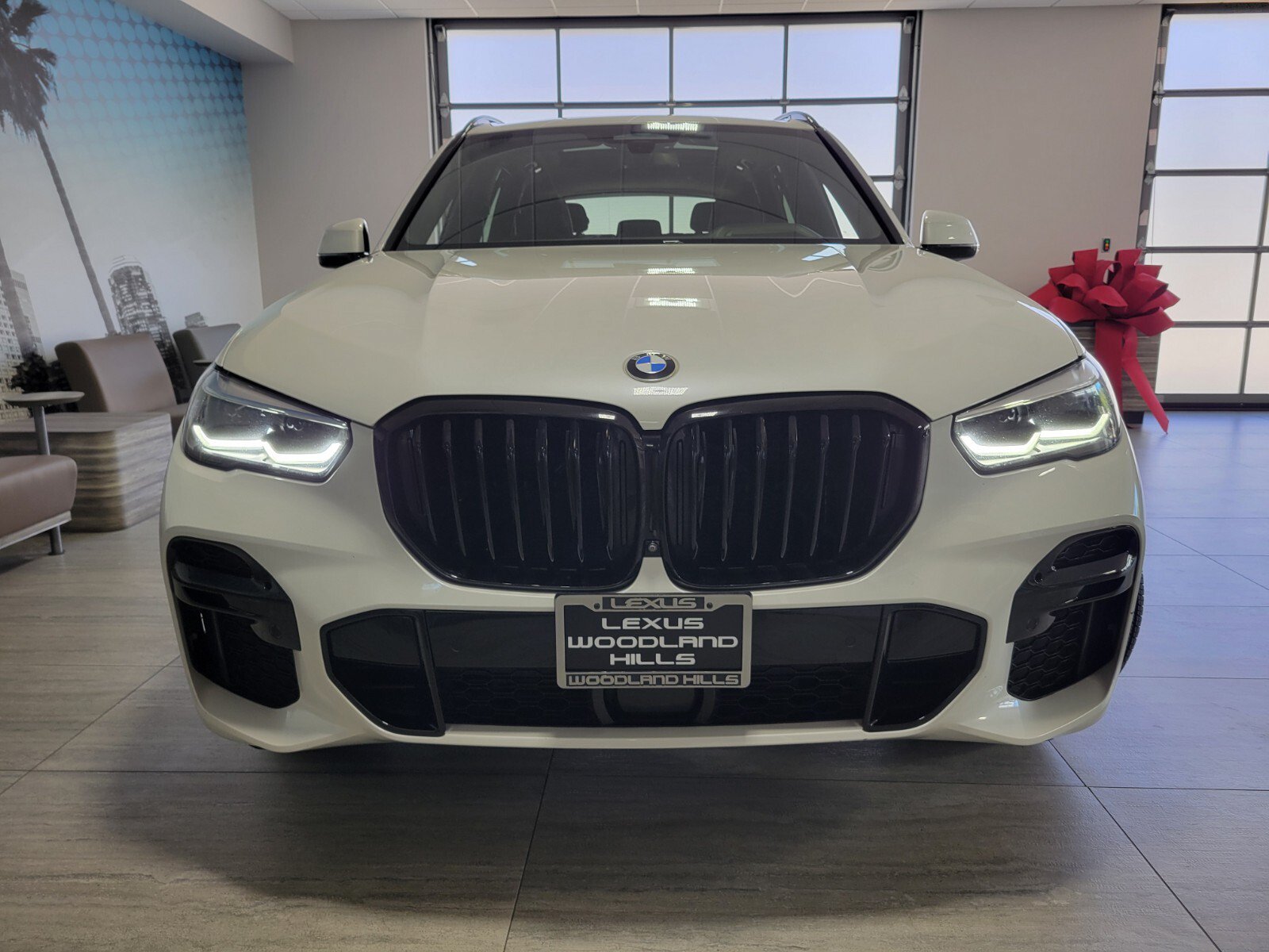 Used 2022 BMW X5 sDrive40i w/ M Sport Package RWD image 9