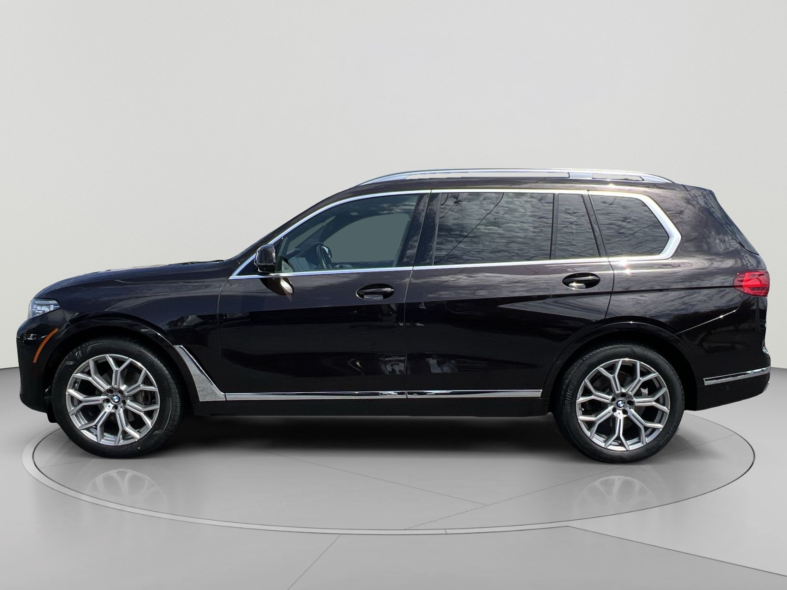 Used 2022 BMW X7 xDrive40i w/ Premium Package AWD/4WD image 2
