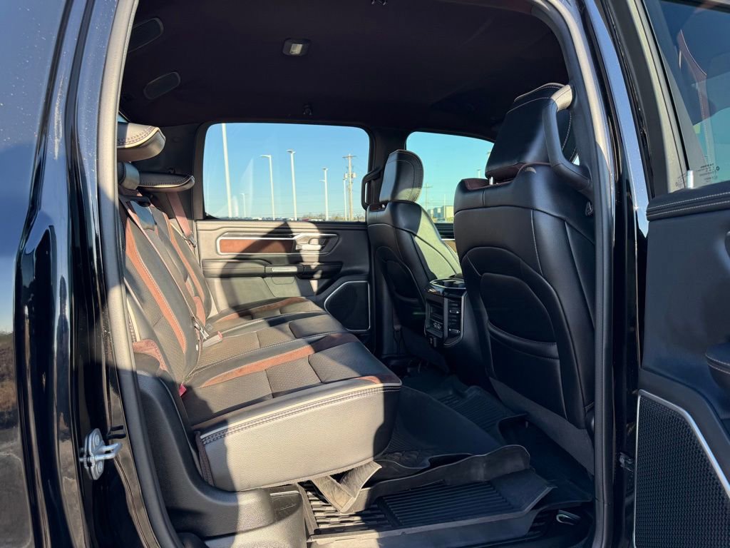 Used 2021 RAM 1500 Laramie w/ Sport Appearance Package image 19