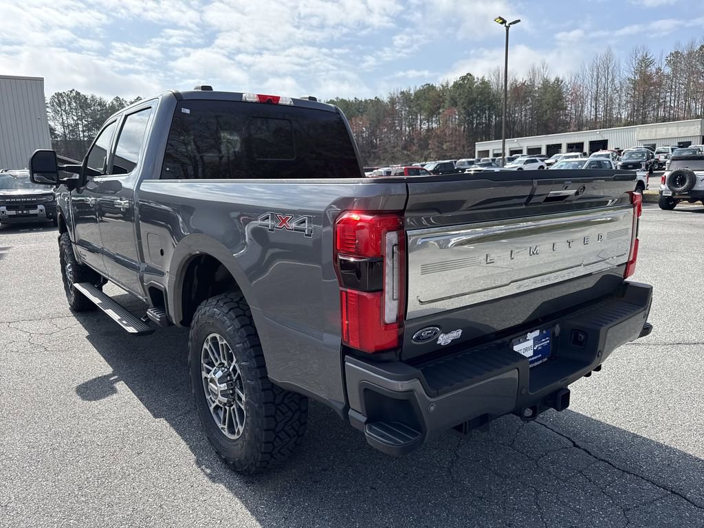 Used 2024 Ford F250 Limited image 5