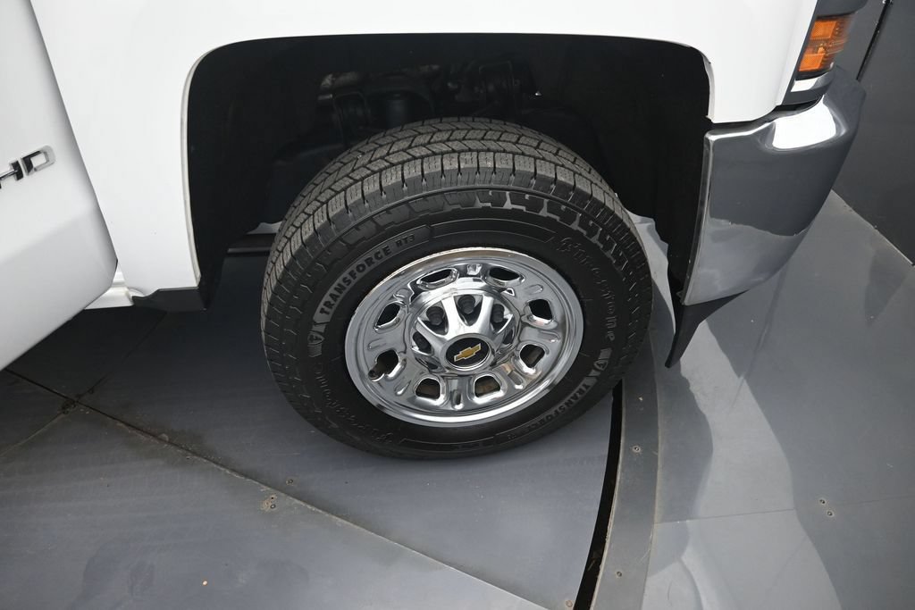 Used 2017 Chevrolet Silverado 3500 W/T AWD/4WD image 30