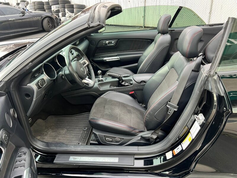 Used 2016 Ford Mustang GT Premium w/ Equipment Group 401A RWD image 20