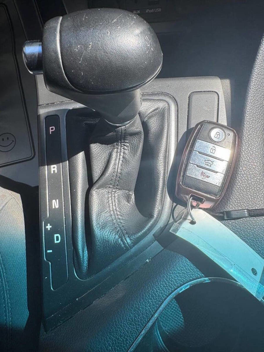 Used 2015 Kia Optima LX image 25