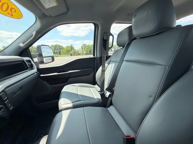 Used 2024 Ford F550 4x4 Crew Cab Super Duty image 34
