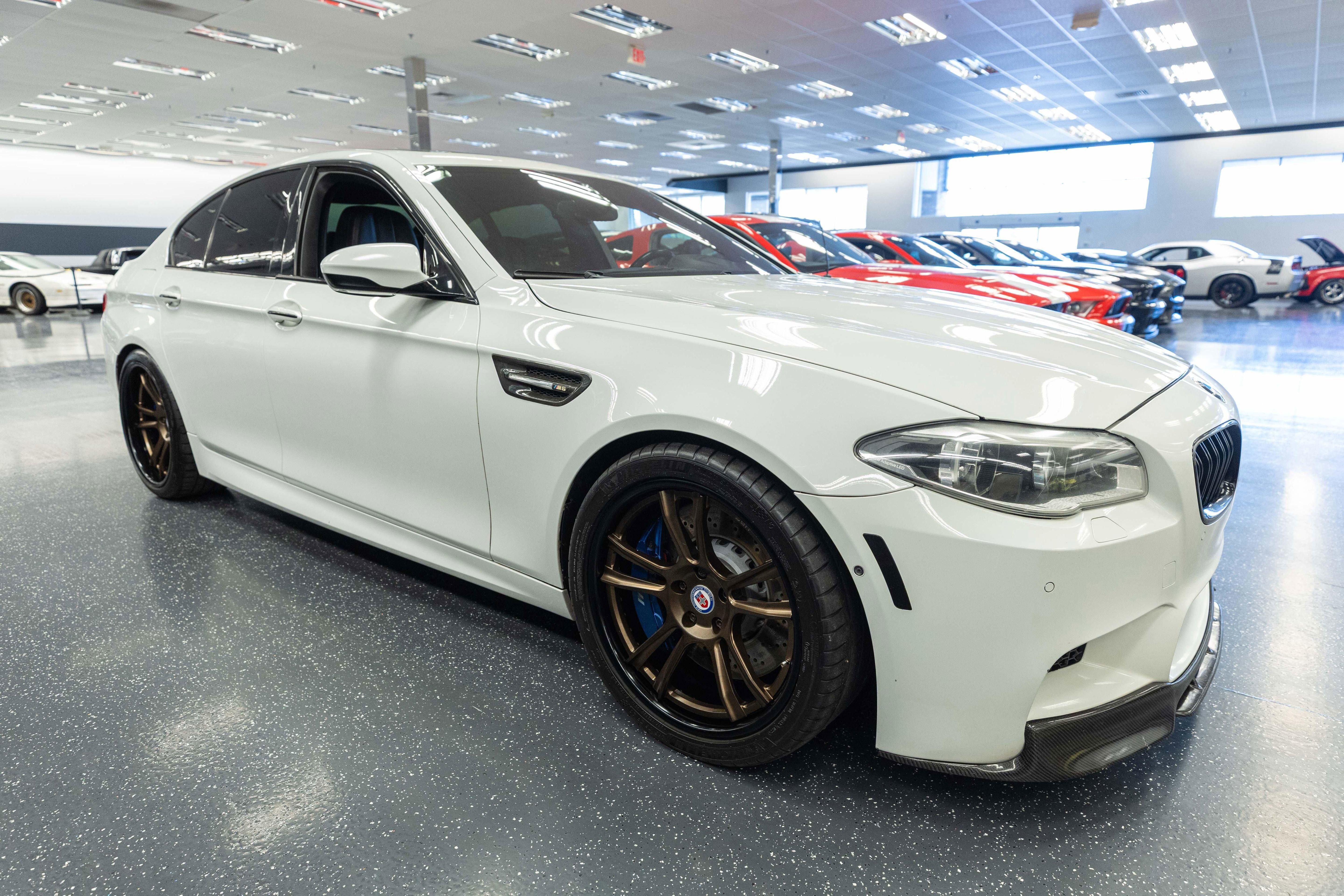 Used 2014 BMW M5 RWD image 4