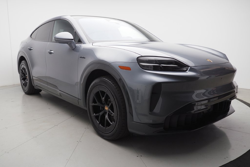 New 2026 Porsche Cayenne Electric Coupe AWD/4WD image 3