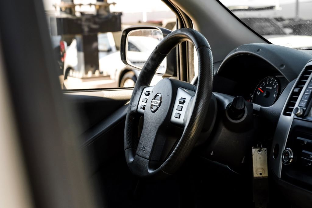 Used 2019 Nissan Frontier S image 11