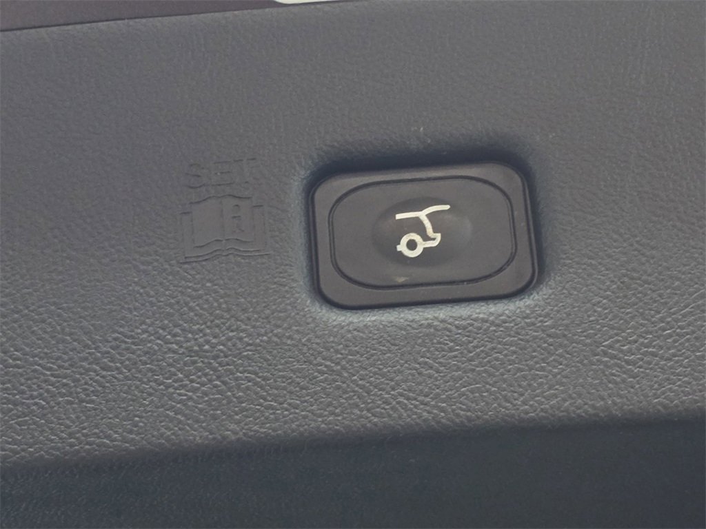 Used 2019 Lincoln Nautilus Reserve w/ Ultimate Package image 16