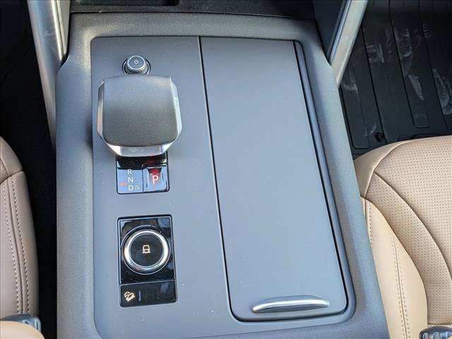 Certified 2026 Land Rover Discovery Limited Edition AWD/4WD image 16