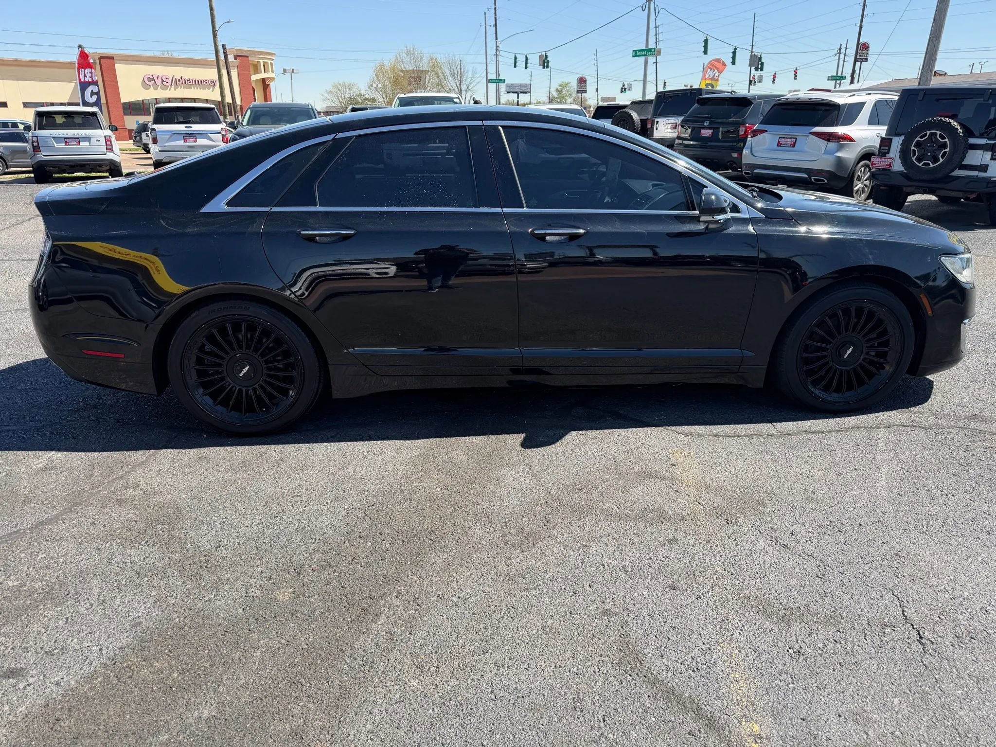 Used 2017 Lincoln MKZ Reserve FWD image 15