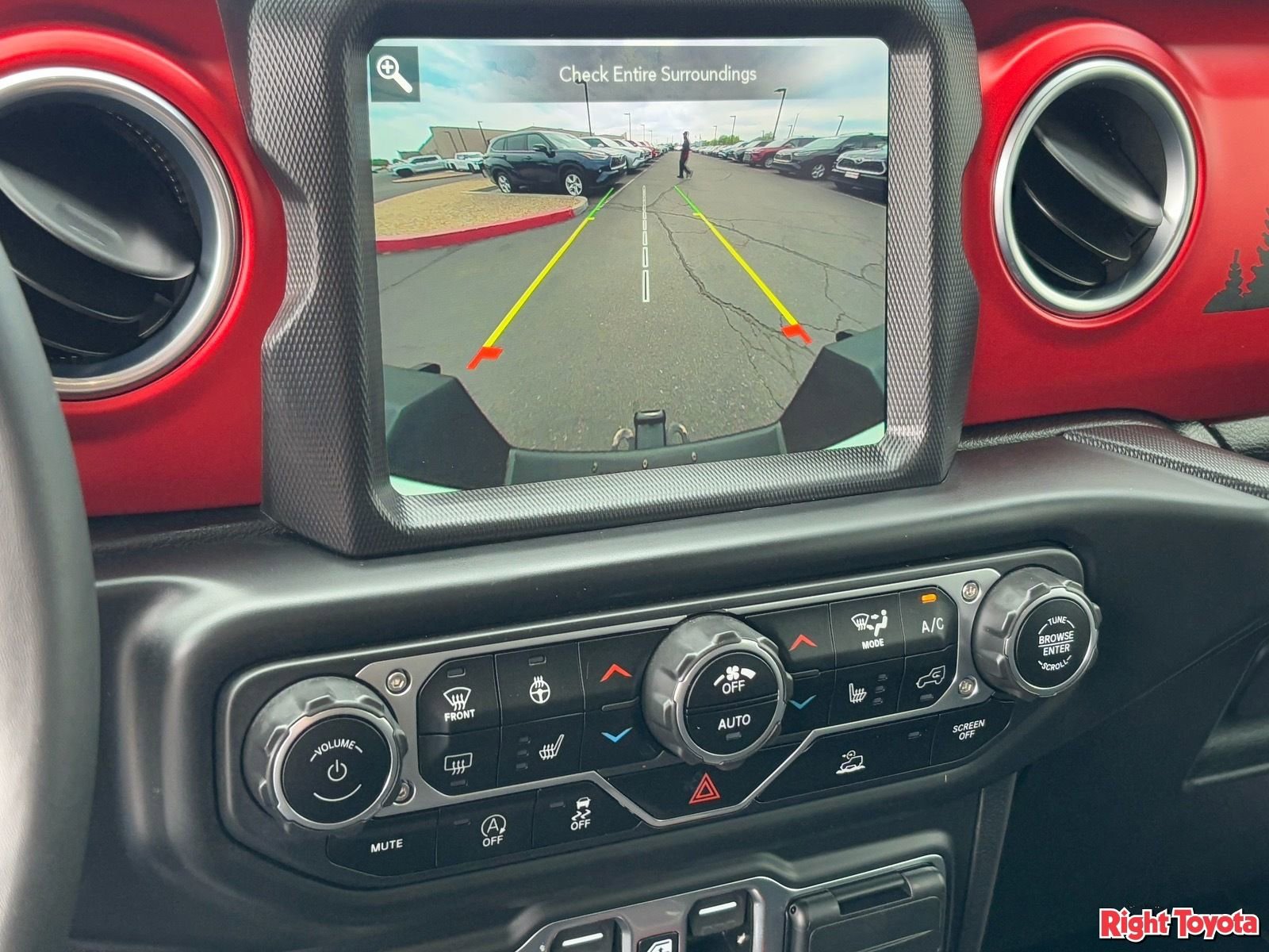 Used 2021 Jeep Gladiator Rubicon AWD/4WD image 25