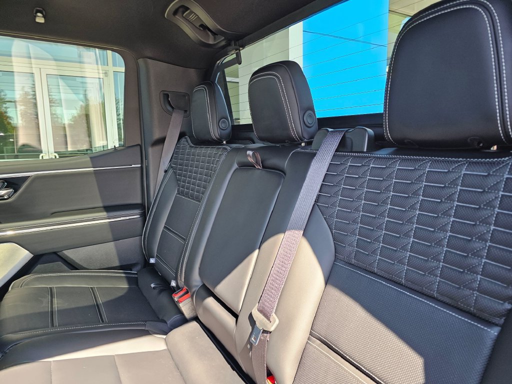 Used 2026 GMC Sierra EV Denali AWD/4WD image 21