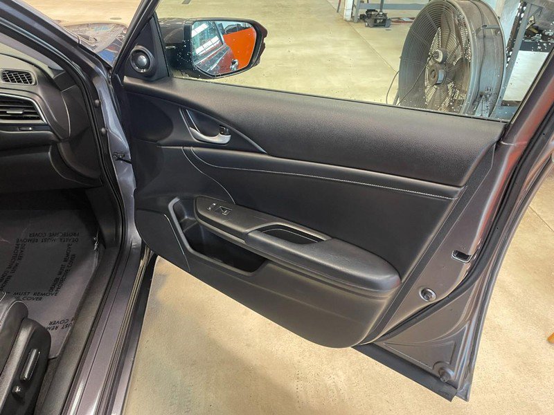 Used 2019 Honda Insight Touring image 9