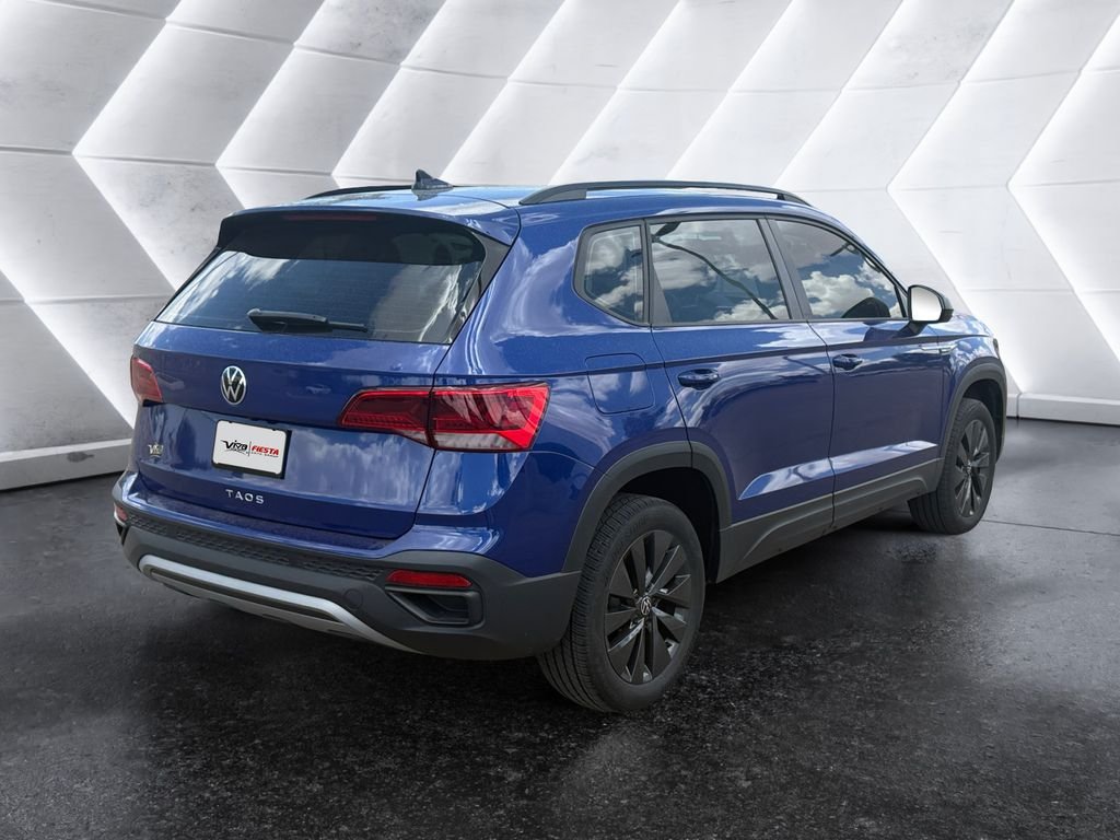 Used 2024 Volkswagen Taos S w/ MDO Package FWD image 4