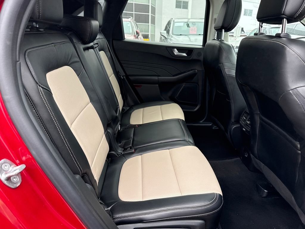 Certified 2021 Ford Escape Titanium w/ Titanium Elite Package image 9