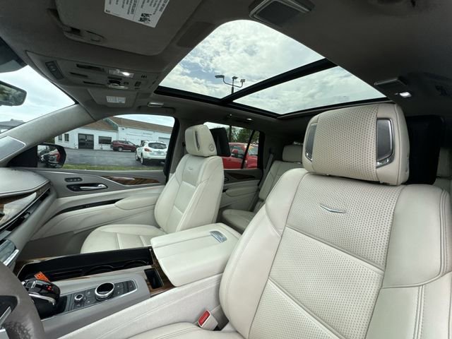 Used 2024 Cadillac Escalade Sport Platinum w/ LPO, ONYX Package AWD/4WD image 22