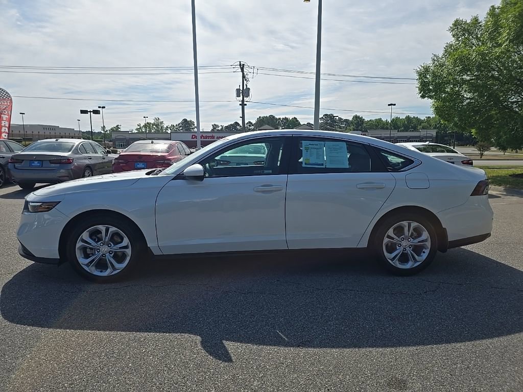 Used 2025 Honda Accord LX image 2