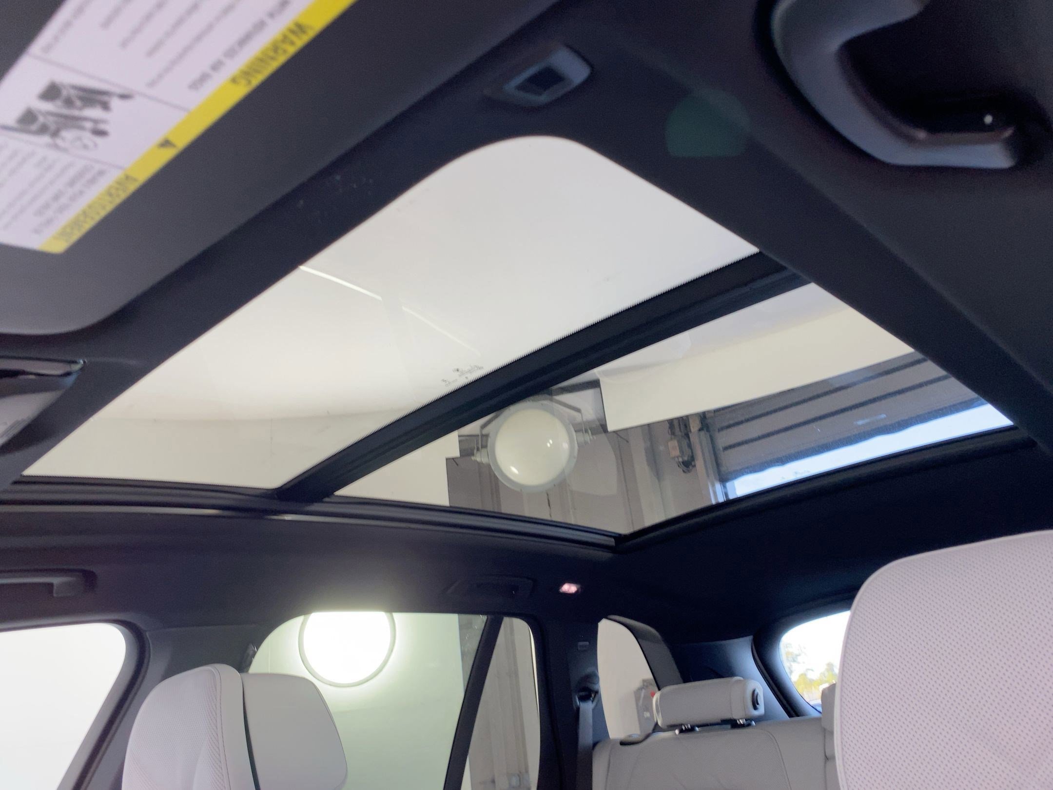 Used 2026 BMW X5 sDrive40i w/ Climate Comfort Package image 12