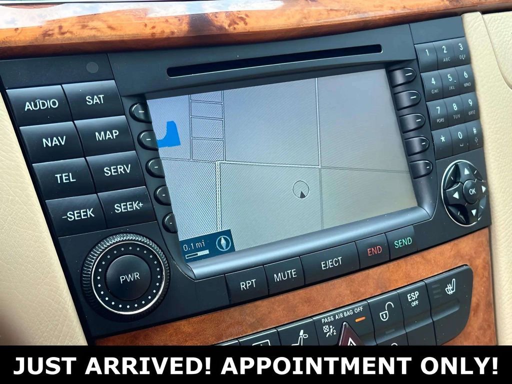 Used 2008 Mercedes-Benz E 350 4MATIC Sedan image 22