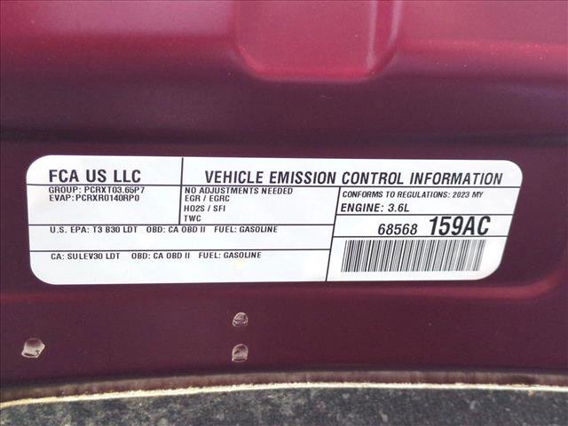 Used 2023 Chrysler Pacifica Pinnacle AWD/4WD image 26