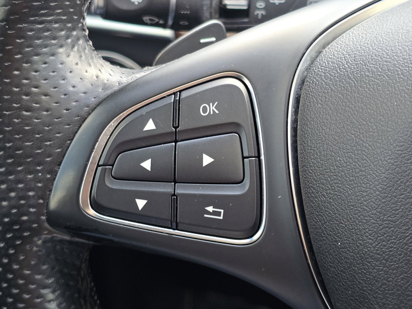 Used 2017 Mercedes-Benz GLE 400 4MATIC image 23